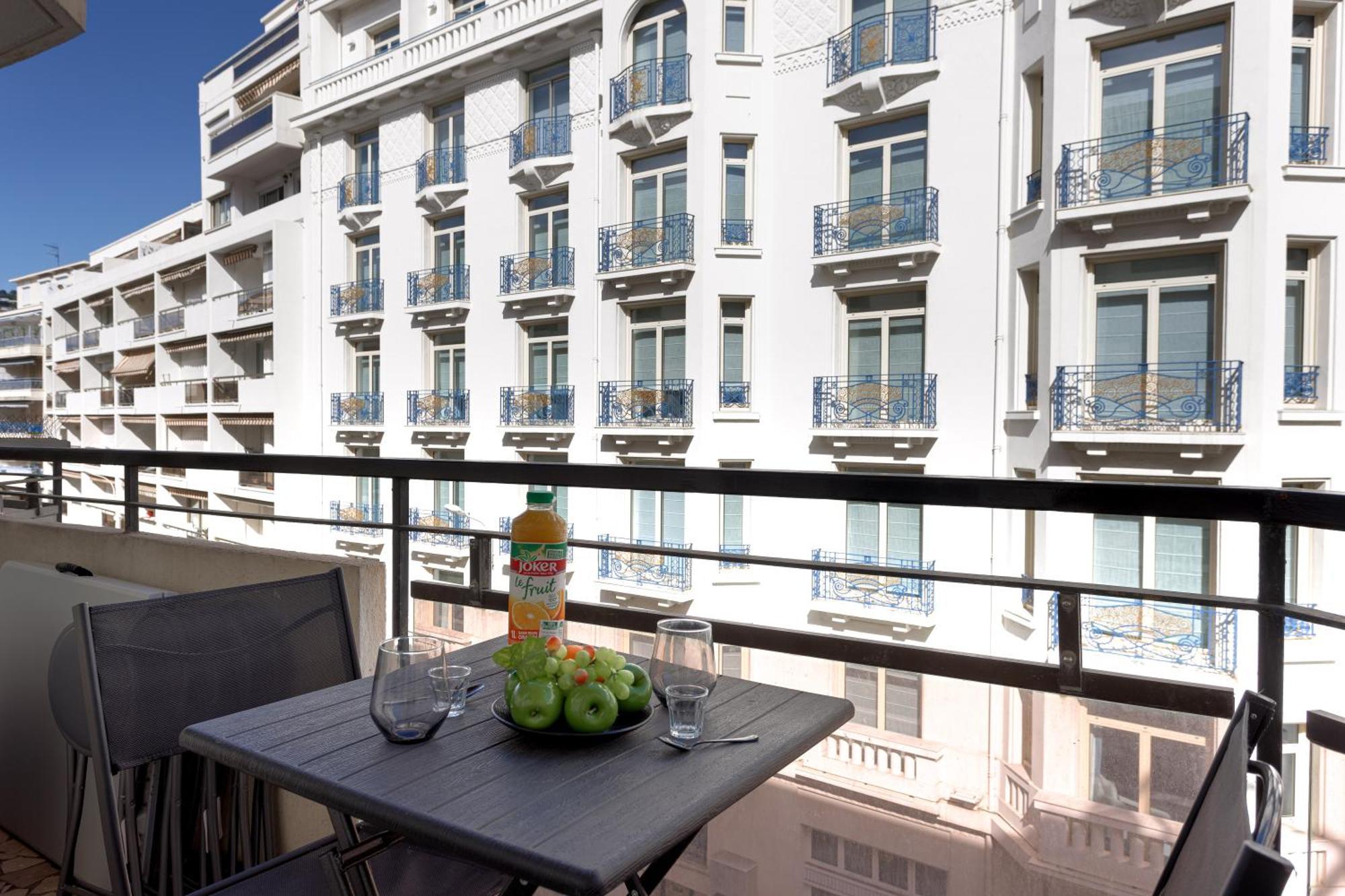 L'Unique Maubourg - Next Hotel Martinez - Terrasse Cannes Eksteriør bilde